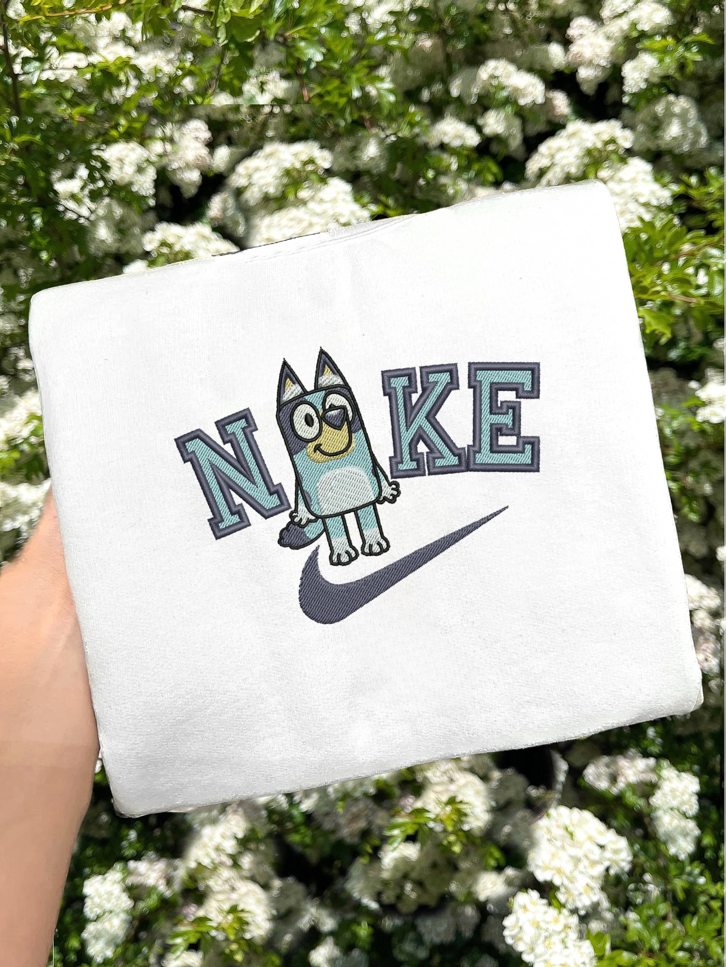 CARTOON DOG EMBROIDERED SWEATSHIRT/HOODIE