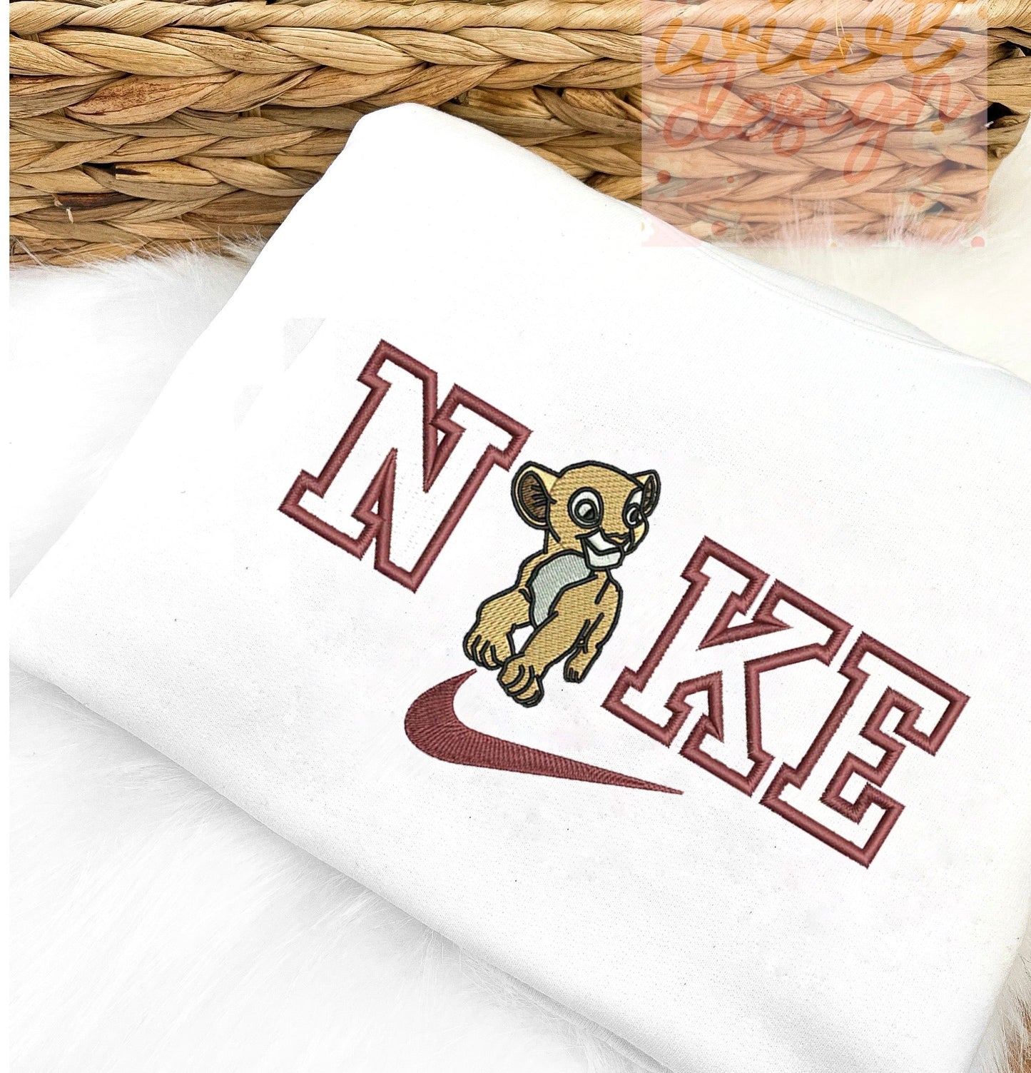 LION EMBROIDERED SWEATSHIRT/HOODIE