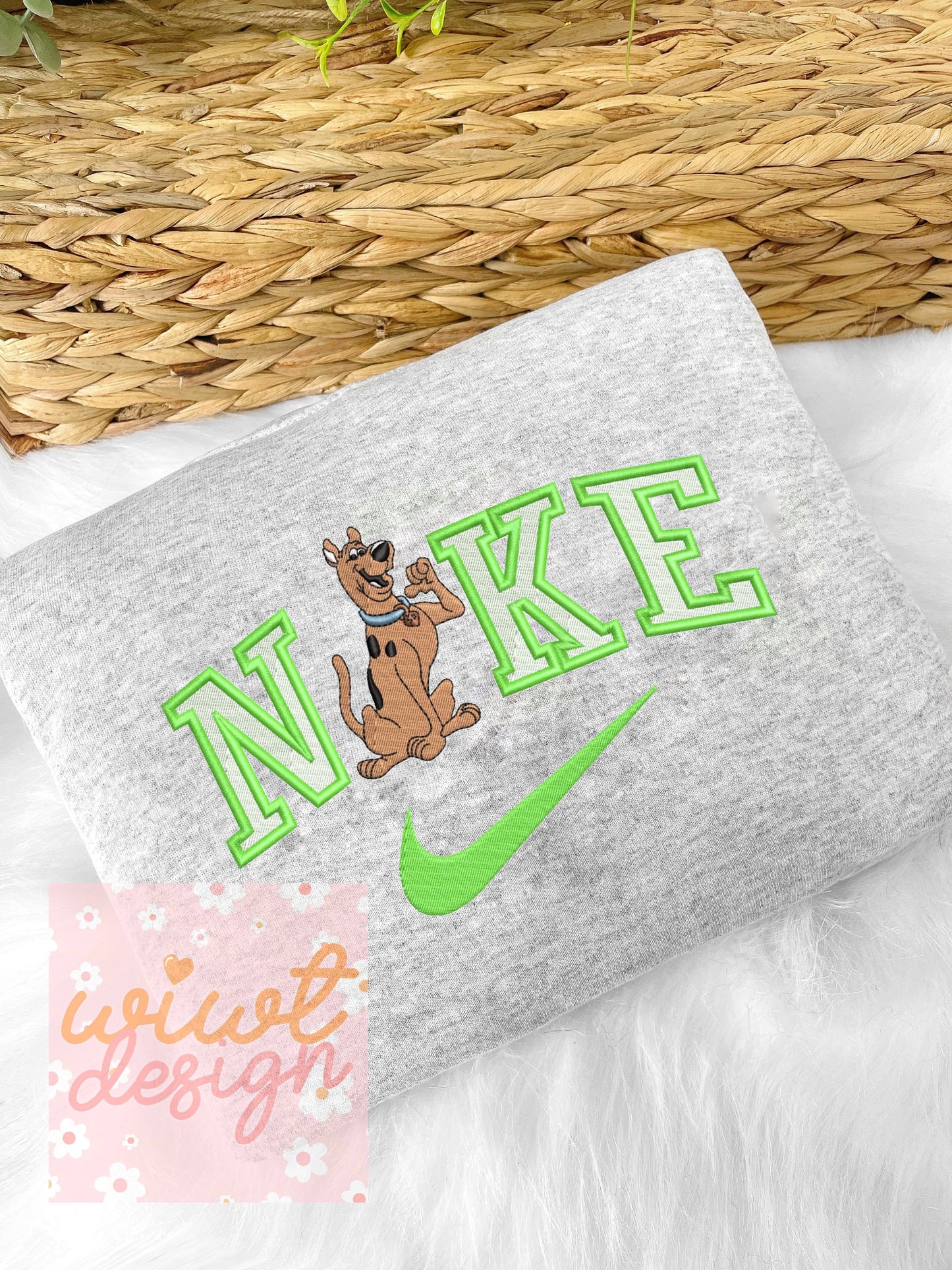 MYSTERY GANG EMBROIDERED CREWNECK/HOODIE