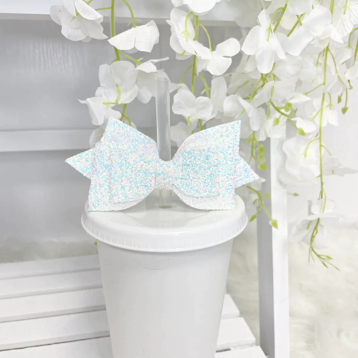 WHITE BOW TOPPER