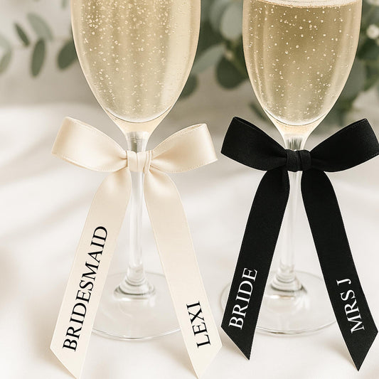 Personalised Wedding Champagne Glass Bows – Custom Name & Role Ribbon Charms for Bride, Bridesmaids, Hen Party – Elegant Bridal Table Decor