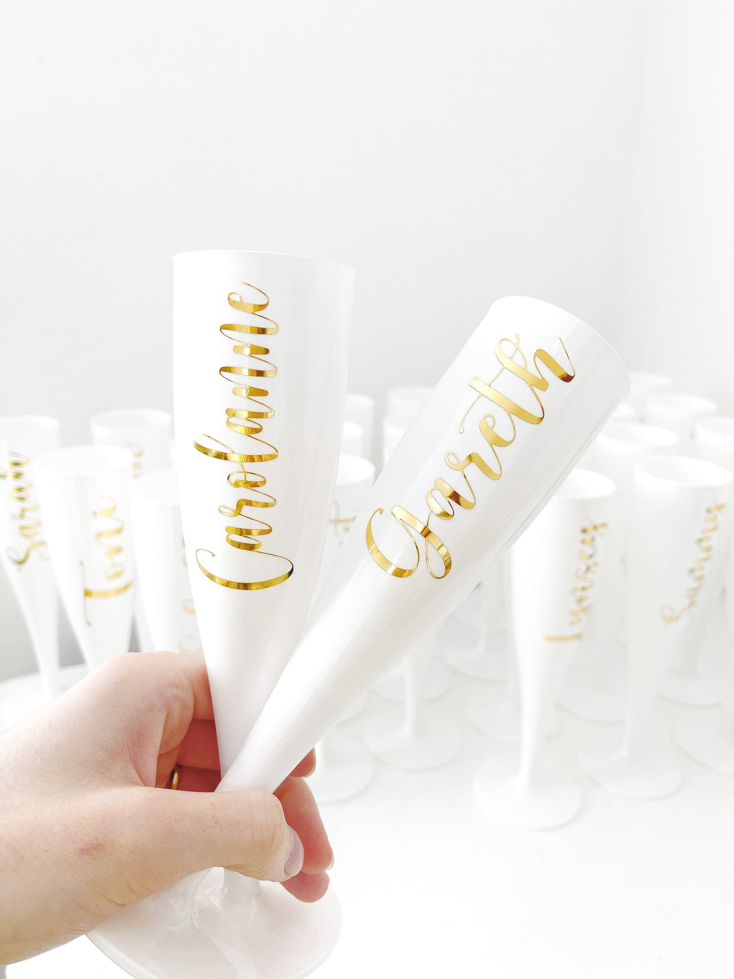 PERSONALISED PLASTIC CHAMPAGNE FLUTES