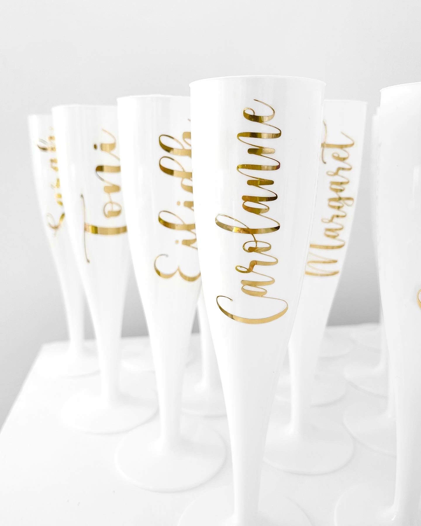 PERSONALISED PLASTIC CHAMPAGNE FLUTES