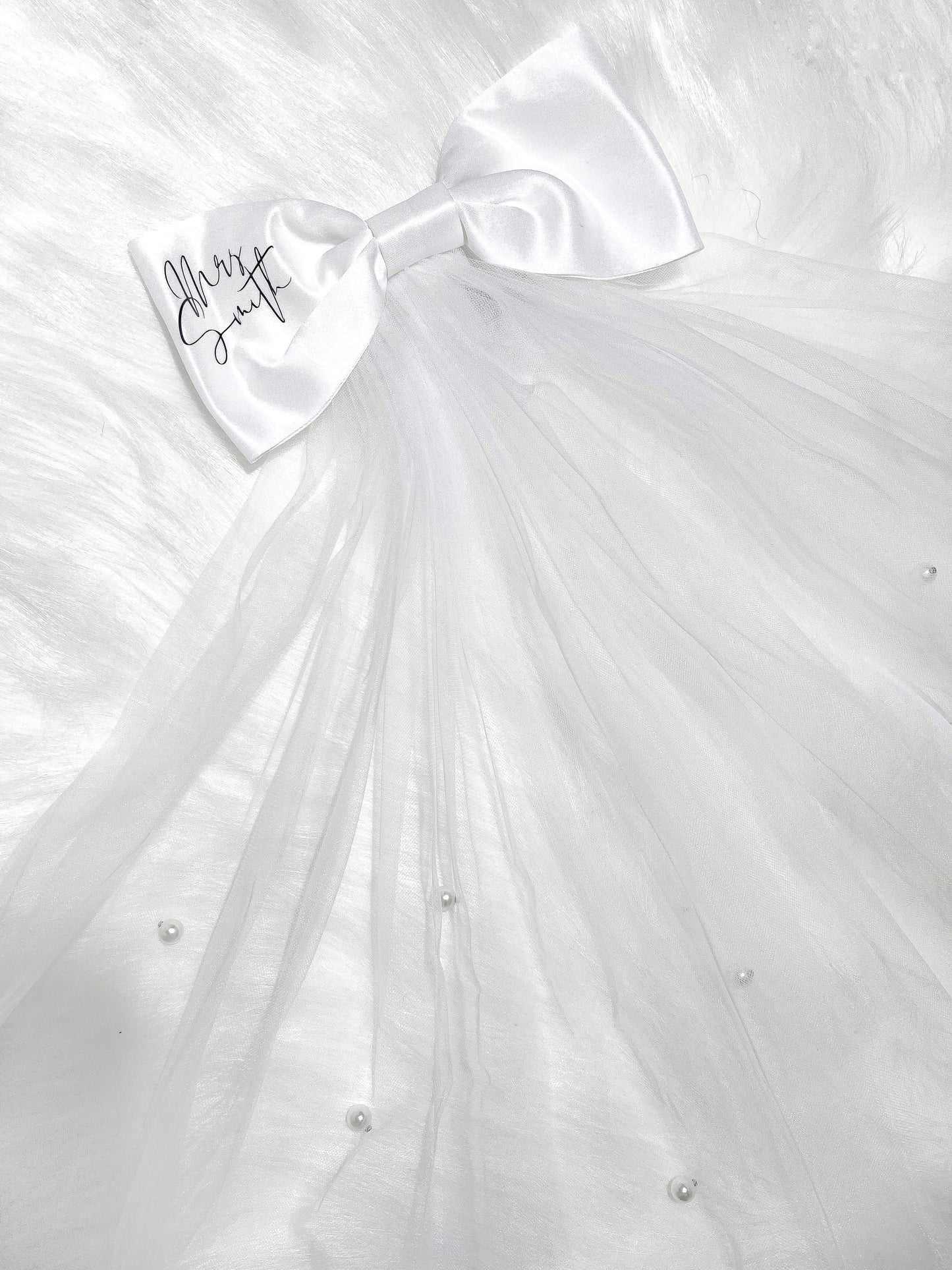 PERSONALISED HEN DO WEDDING VEIL BOW