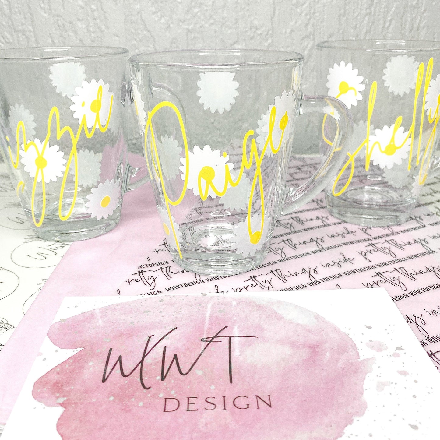 PERSONALISED DAISY GLASS MUG